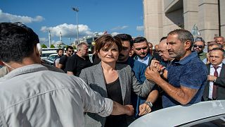جنان قفطانجي أوغلو مسؤولة حزب الشعب الجمهوري المعارض في إسطنبول