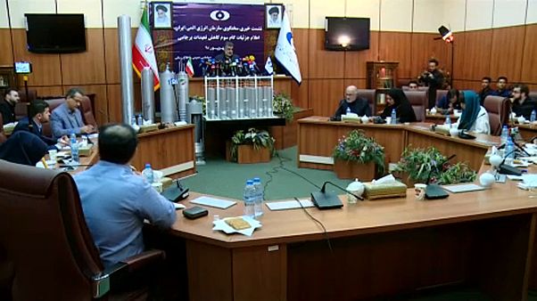 Αδειάζει η κλεψύδρα για τη σωτηρία της συμφωνίας για τα πυρηνικά Αδειάζει η κλεψύδρα για τη σωτηρία της συμφωνίας για τα πυρηνικά