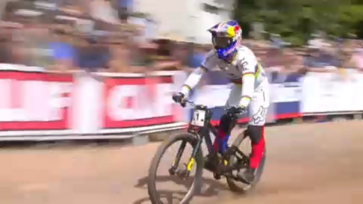 French legend Loic Bruni wins the mountain bike world cup in Snowshoe