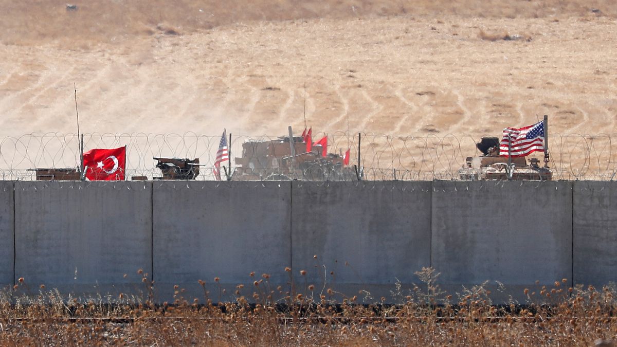 دورية تركية أمريكية مشتركة شمالي سوريا قرب مدينة أقجه قلعة التركية
