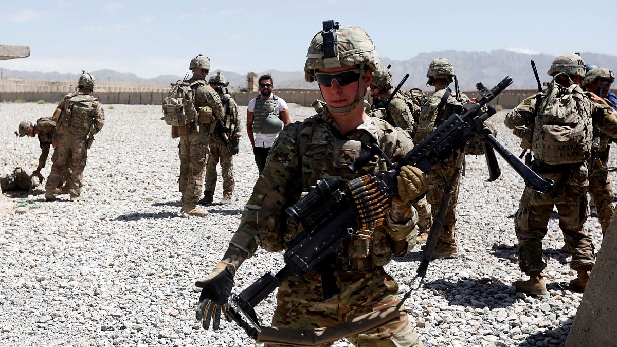 طالبان: توقف مذاکرات به معنی تلفات بیشتر برای آمریکایی‌ها است