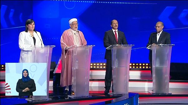 Images du premier débat télévisé pour l'élection présidentielle tunisienne Images du premier débat télévisé pour l'élection présidentielle tunisienne
