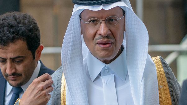 Suudi Arabistan'da Enerji Bakanlığı görevine getirilen Prens Abdülaziz bin Selman Suudi Arabistan'da Enerji Bakanlığı görevine getirilen Prens Abdülaziz bin Selman