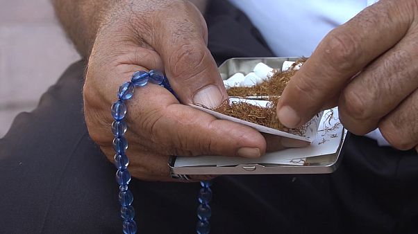 Sigarada fiyat artışı açık tütüne ve kaçak sigaraya ilgiyi artırdı Sigarada fiyat artışı açık tütüne ve kaçak sigaraya ilgiyi artırdı