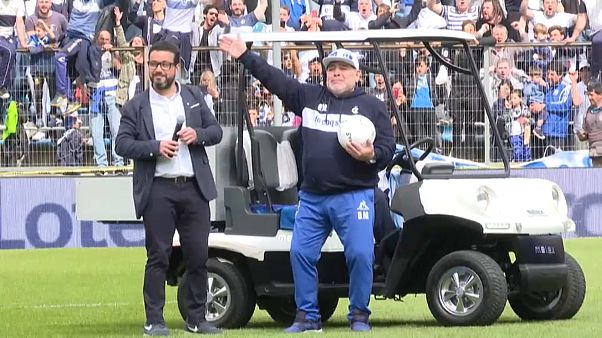 Diego Maradona feiert Comeback als Trainer Diego Maradona feiert Comeback als Trainer