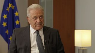  Avramopoulos'tan Türkiye'ye: Mülteci anlaşması baskı ya da pazarlık aracı olarak kullanılmamalı