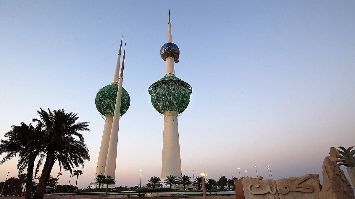 أبراج العاصمة الكويتية