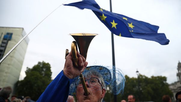 Unterhaus fordert Herausgabe geheimer No-Deal-Pläne Unterhaus fordert Herausgabe geheimer No-Deal-Pläne