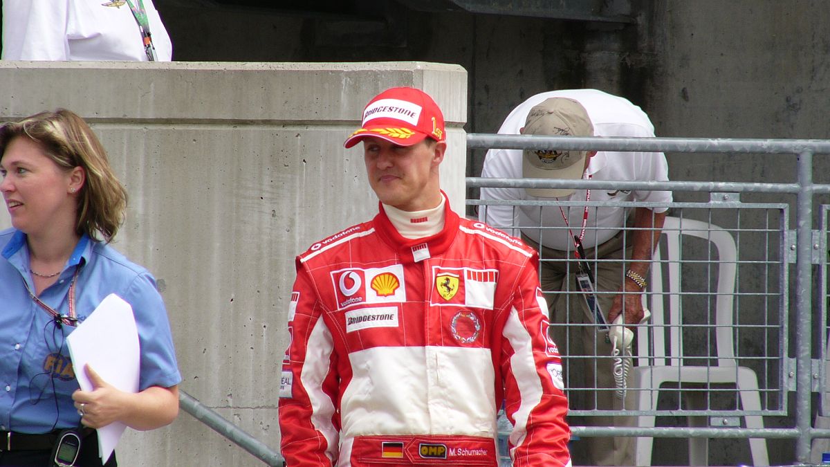 A francia fővárosban kezelik Schumachert
