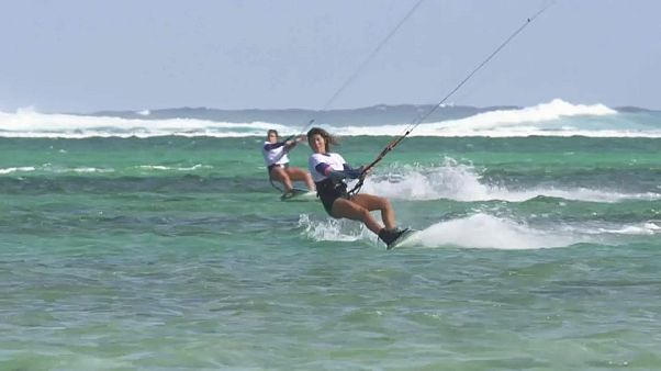 "Kite World Tour 2019": 14-Jährige siegt auf Mauritius "Kite World Tour 2019": 14-Jährige siegt auf Mauritius
