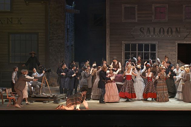 MÚSICA | La ópera 'El Elixir de Amor' brilla en el mundo del lejano Oeste 