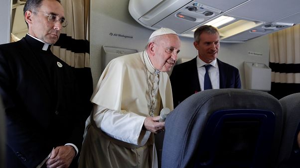 Papst: "Fremdenfeindlichkeit erinnert an Hitler" Papst: "Fremdenfeindlichkeit erinnert an Hitler"