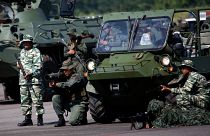 Venezuela inicia exercícios militares na fronteira com a Colômbia