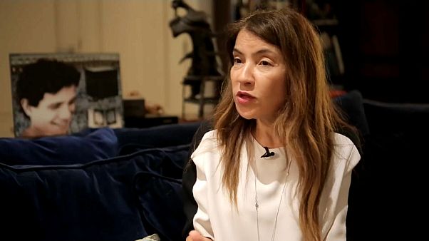 زوجة المرشح التونسي الموقوف نبيل القروي لـ"يورونيوز": زوجي ضحية الائتلاف الحاكم زوجة المرشح التونسي الموقوف نبيل القروي لـ"يورونيوز": زوجي ضحية الائتلاف الحاكم