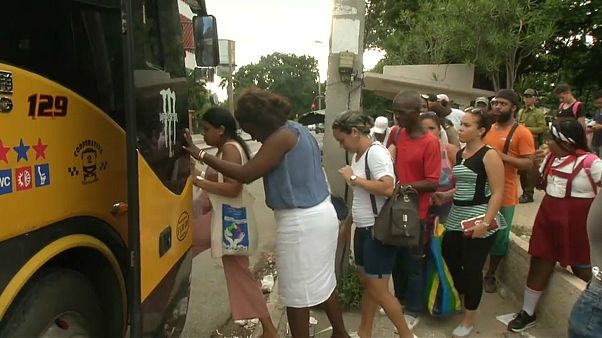Cuba se queda sin combustible y tiembla ante las consecuencias Cuba se queda sin combustible y tiembla ante las consecuencias