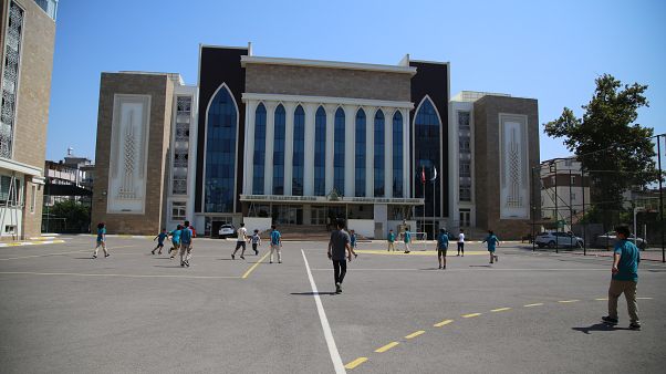 Valilikten 'İmam hatip dayatması' iddiasıyla ilgili açıklama Valilikten 'İmam hatip dayatması' iddiasıyla ilgili açıklama