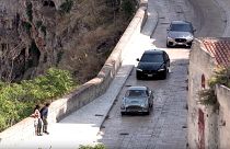 James Bond İtalya sokaklarında son sürat