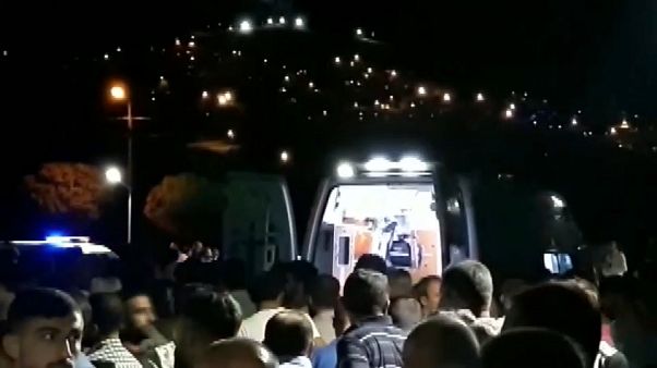Diyarbakır'daki patlamada 7 kişi hayatını kaybetti Diyarbakır'daki patlamada 7 kişi hayatını kaybetti