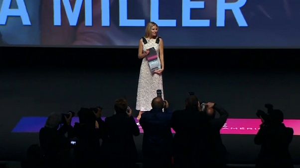 Sienna Miller récompensée au Festival du film américain de Deauville Sienna Miller récompensée au Festival du film américain de Deauville