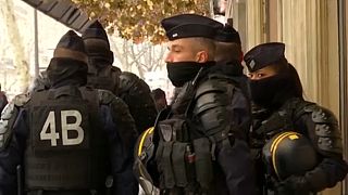 French police demand better compensation in 'blue vest' protest