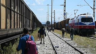 Migranti nascosti nei treni merci. La rotta balcanica è ancora aperta