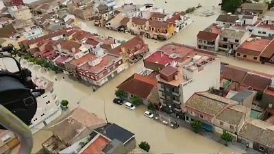 A hadsereget is bevetették Spanyolországban az áradások miatt