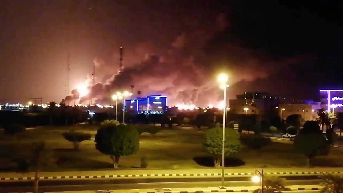صور قصف منشأتين تابعتين لشركة النفط السعودية أرامكو بطائرات من دون طيار. أيلول 2019