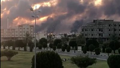 Οι Χούθι ανέλαβαν την ευθύνη για τη διπλή επιθεση στην Aramco
