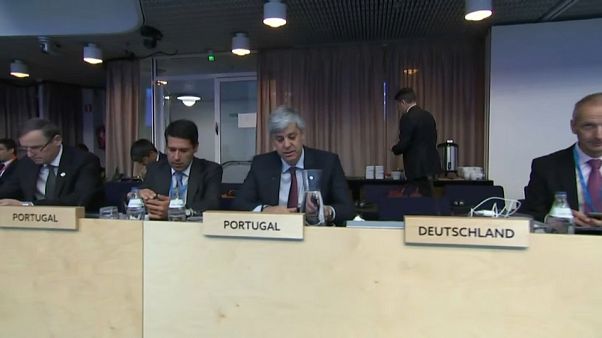 Bruxelas quer simplificar as regras orçamentais da UE Bruxelas quer simplificar as regras orçamentais da UE