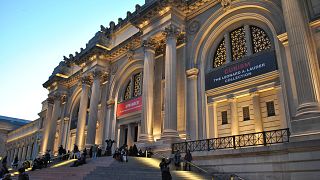 Zum ersten Mal: Künstler wohnt und zeltet neun Tage lang im Metropolitan Museum in New York