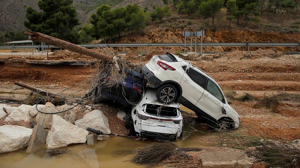 Sánchez visita zonas devastadas por inundações Sánchez visita zonas devastadas por inundações