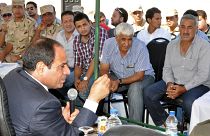 الرئيس المصري عبد الفتاح السيسي يلتقي بعدد من المهندسين والعمال. آب 2014