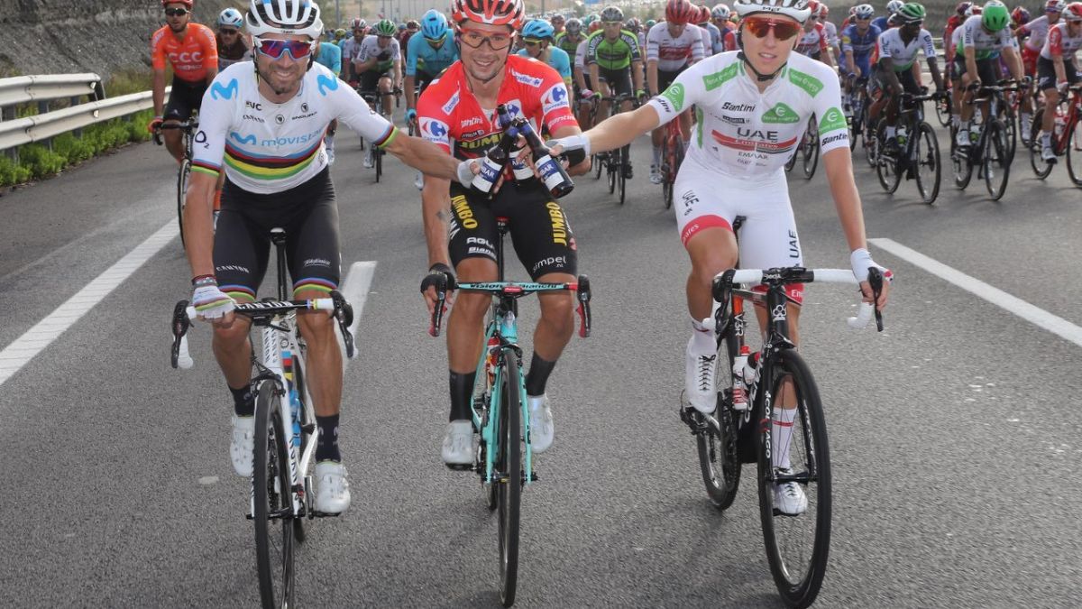 I primi tre della Vuelta 2019: Valverde (secondo), Roglic (primo), Pogacar (terzo). 