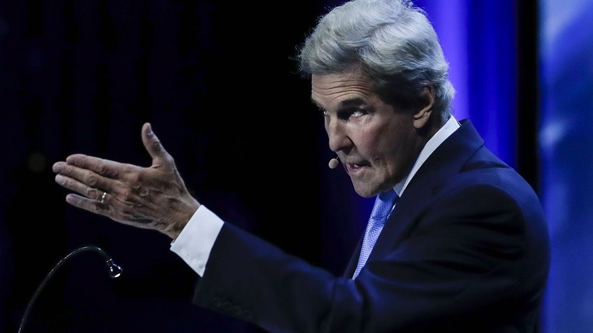 O antigo secretário de Estado norte-americano entre 2013 e 2017, John Kerry, intervem durante a conferência " O futuro do Planeta"