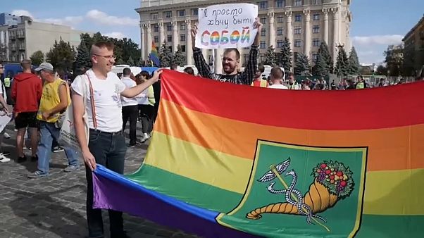 Гей-парады в Харькове и Белграде Гей-парады в Харькове и Белграде