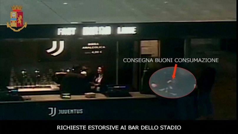 REUTERS-Polizia di Stato