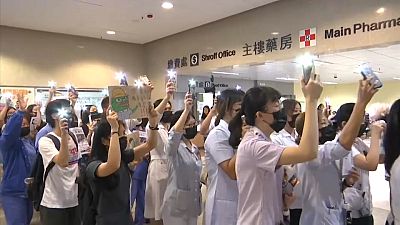 کارکنان بخش بهداشت هنگ کنگ به معترضان پیوستند