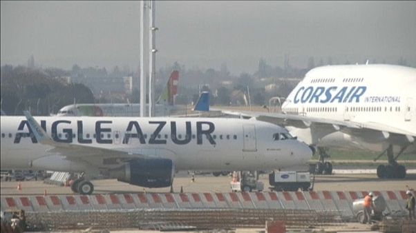 La compagnie Aigle Azur, placée en liquidation judiciaire, trouvera-t-elle un repreneur ? La compagnie Aigle Azur, placée en liquidation judiciaire, trouvera-t-elle un repreneur ?