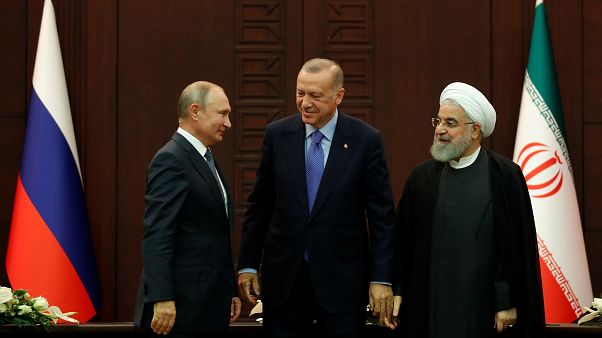 Σύνοδος για τη Συρία: Ο Ερντογάν «παίζει το χαρτί» του προσφυγικού Σύνοδος για τη Συρία: Ο Ερντογάν «παίζει το χαρτί» του προσφυγικού