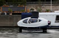 Parigi: taxi "volante" testato sulla Senna