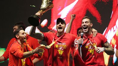 قهرمانی اسپانیا در جام جهانی بسکتبال؛ شادی بازیکنان و هواداران در مادرید