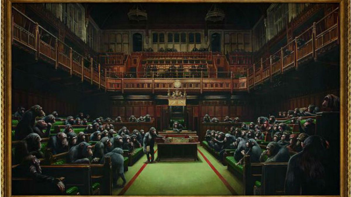 İngiliz graffiti sanatçısı Banksy'nin Devolved Parliament isimli tablosu