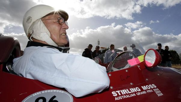 2 aprile 2006: Stirling Moss a Melbourne al volante di una Maserati. 2 aprile 2006: Stirling Moss a Melbourne al volante di una Maserati.