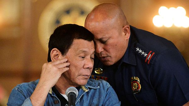Duterte: Kaçak mahkumları yakalayanlara ödül var, ölü olmaları beni daha çok mutlu eder Duterte: Kaçak mahkumları yakalayanlara ödül var, ölü olmaları beni daha çok mutlu eder