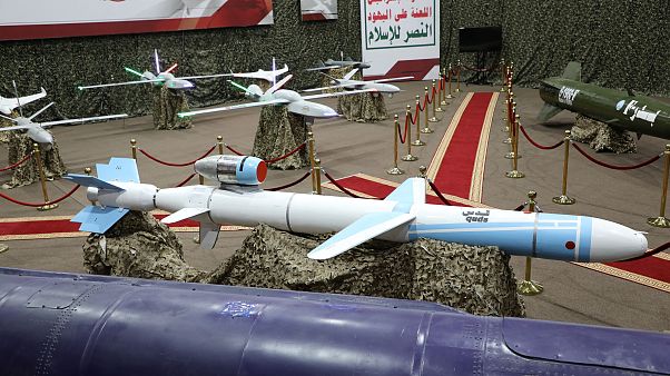صواريخ ومسيرات عرضها يوم أمس "الإعلام الحربي الحوثي" صواريخ ومسيرات عرضها يوم أمس "الإعلام الحربي الحوثي"