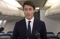 Mit Turban und braunem Gesicht: Kanadas Trudeau entschuldigt sich öffentlich