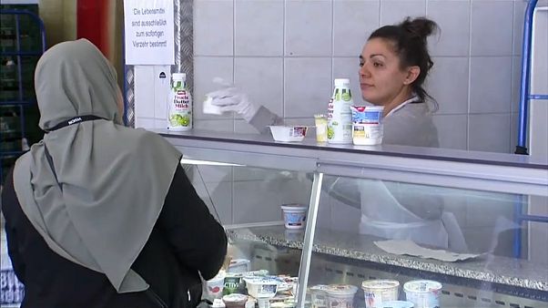 Αυξάνονται όσοι επισκέπτονται τα κοινωνικά παντοπωλεία Αυξάνονται όσοι επισκέπτονται τα κοινωνικά παντοπωλεία