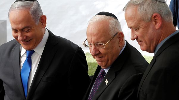 Benyamin Netanjahu, Reuven Rivlin és Benny Ganz Benyamin Netanjahu, Reuven Rivlin és Benny Ganz