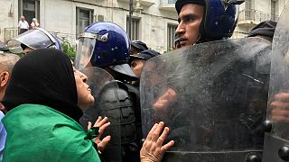 الجزایر؛ ۲ کشته در درگیری بین پلیس و معترضان در منطقه «غلیزان»