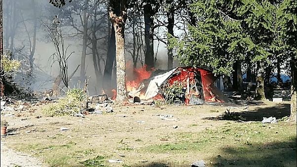 Belçika'ya ait F-16 savaş uçağı Fransa'ya düştü, pilotlardan biri yüksek gerilim hattına takıldı Belçika'ya ait F-16 savaş uçağı Fransa'ya düştü, pilotlardan biri yüksek gerilim hattına takıldı